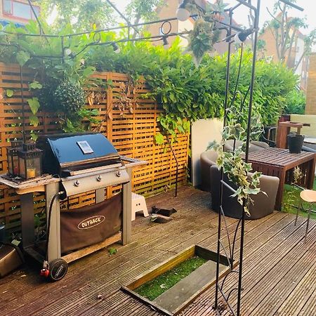 Riverside Double Room With Double Sofa Bed London Exteriör bild